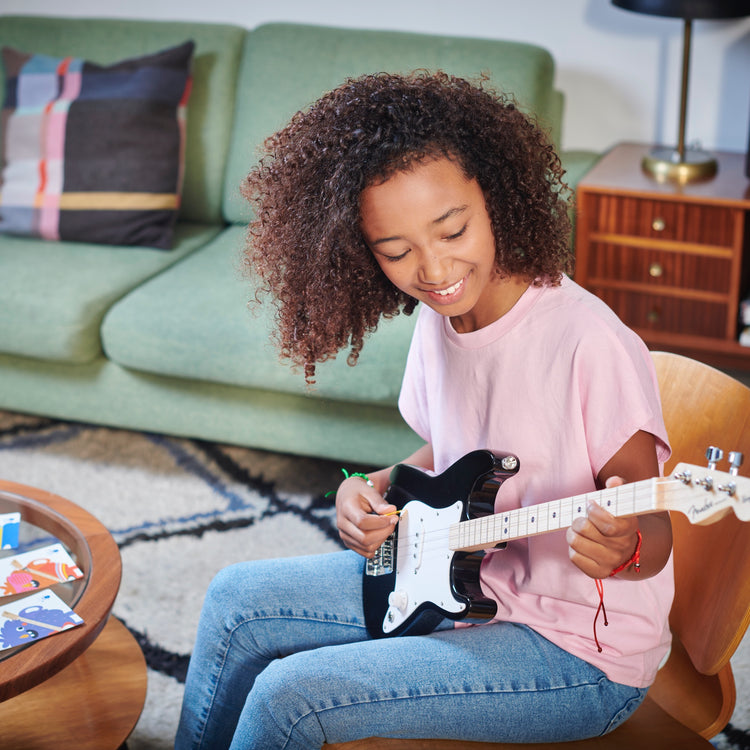 https://loogguitars.com/cdn/shop/files/3_8355d7a6-5d1a-4858-9841-af776fb672d4.jpg?v=1689794732&width=750
