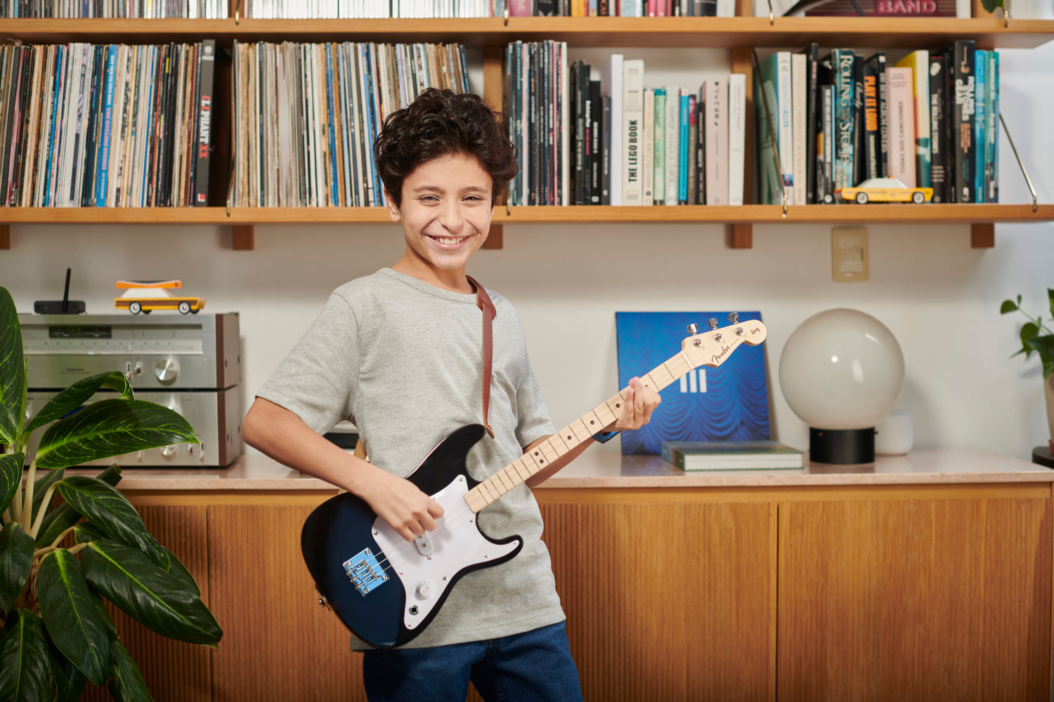 Loog Mini Electric Guitar | The Best Kids' Guitar